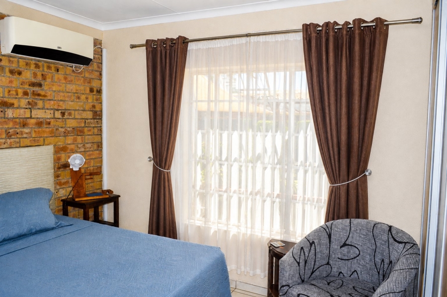 2 Bedroom Property for Sale in Doringkruin North West